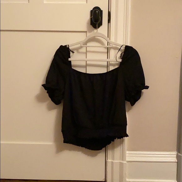 H&M Tops - Black Peasant Blouse
